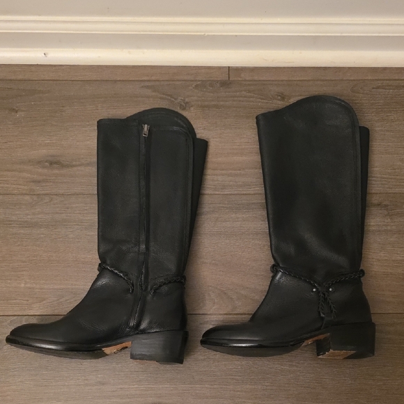 Ariat Shoes - Ariat Black Leather Heeled Boots
